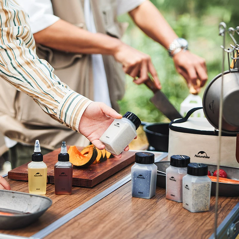 Naturehike set lahviček na koření 8v1 - 366g